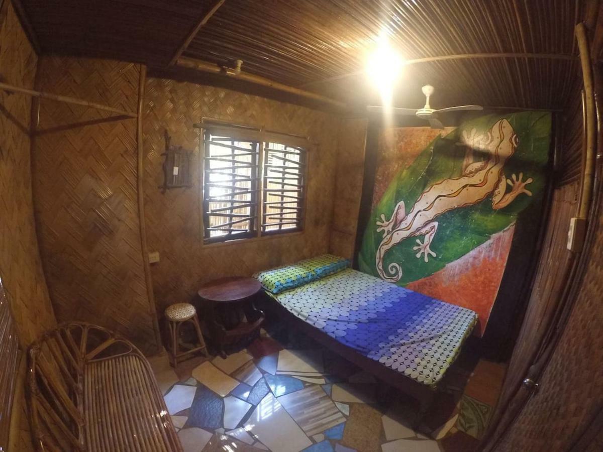 Bamboo Nest Puerto Princesa Exterior foto