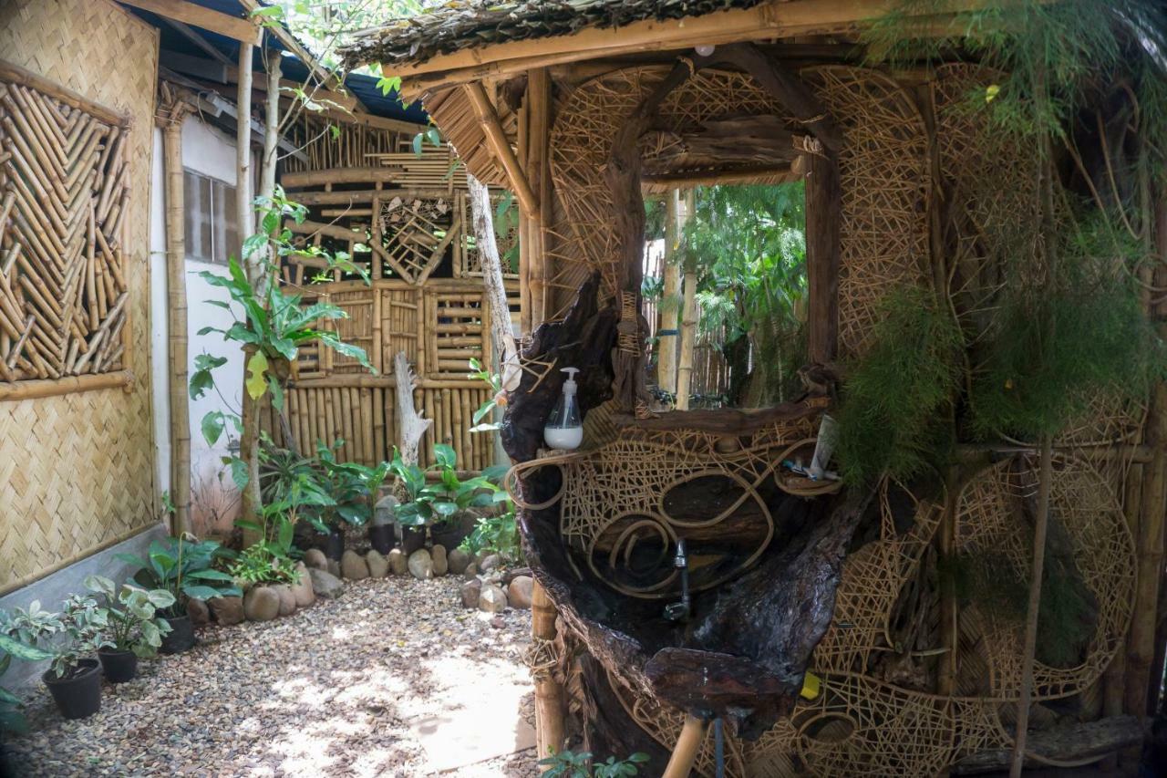 Bamboo Nest Puerto Princesa Exterior foto