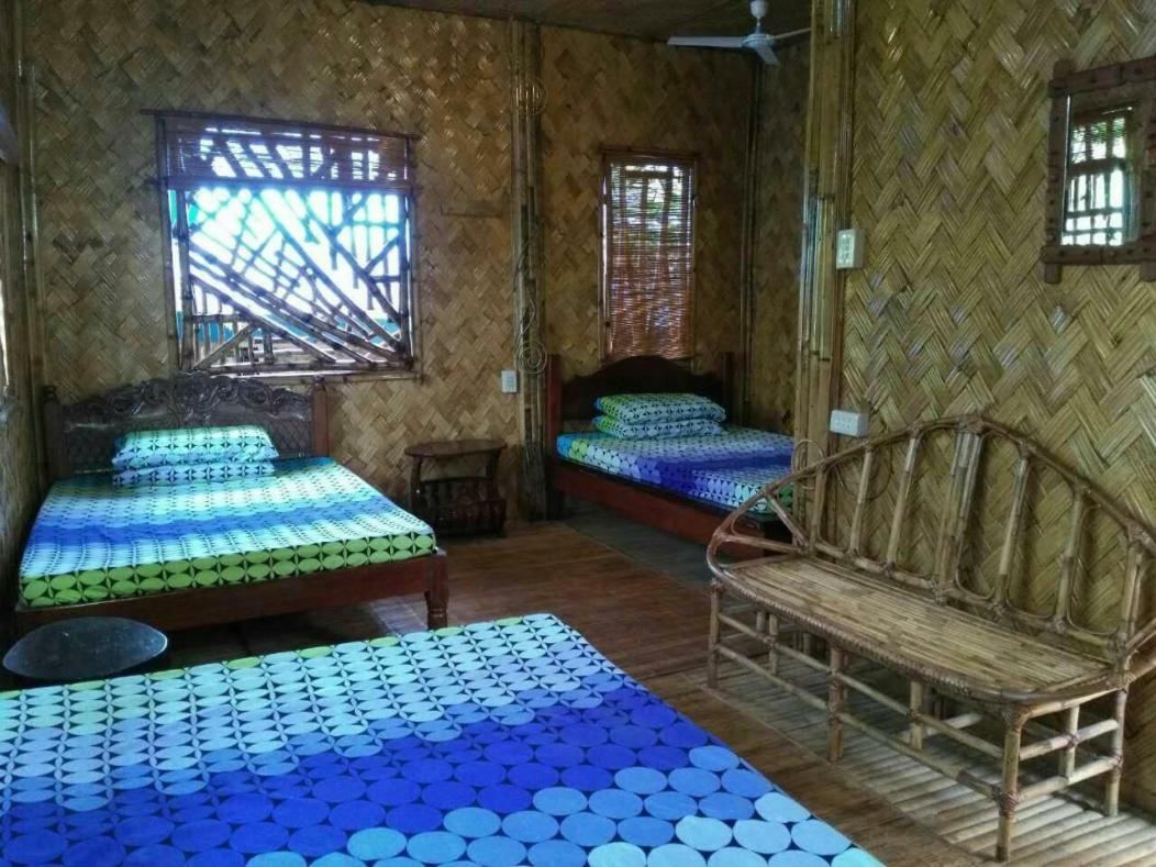 Bamboo Nest Puerto Princesa Exterior foto